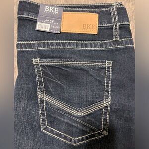 BRAND NEW WITH TAGS Buckle BKE Jake straight leg jeans. Size 38x32
